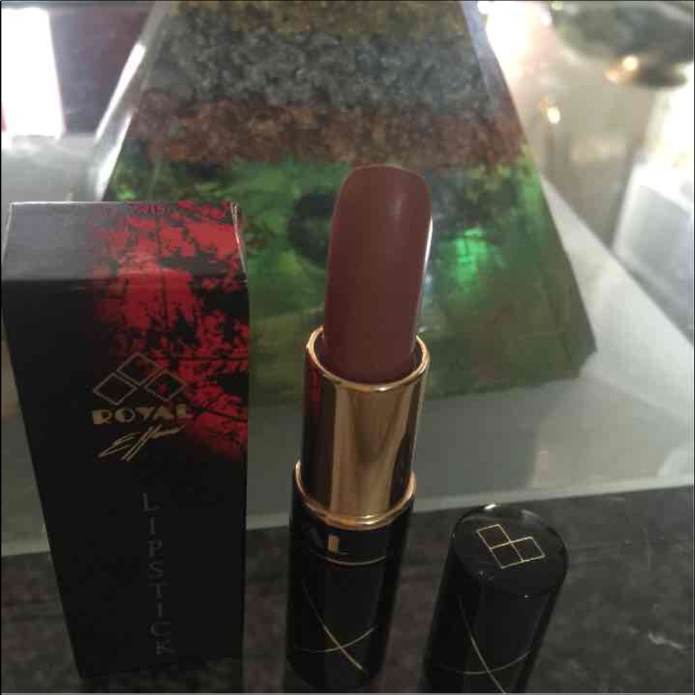 Brand new Royal Lipstick #063